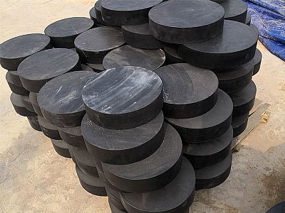 海门市板式橡胶支座由若干层橡胶片与薄钢板经加压硫化